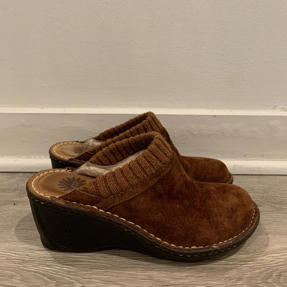 UGG S/N 1934 Gael Chestnut Wedge Mules New Sz 6